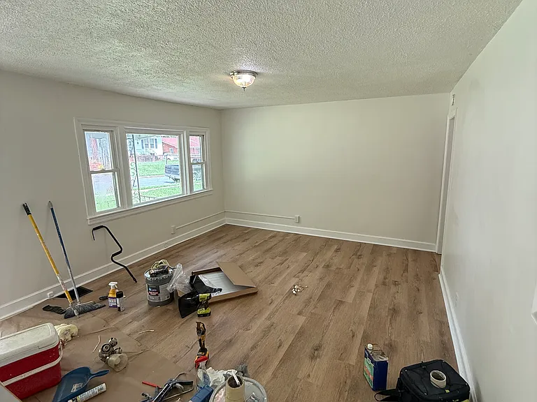 1701 N Jackson Ave — Photo 5