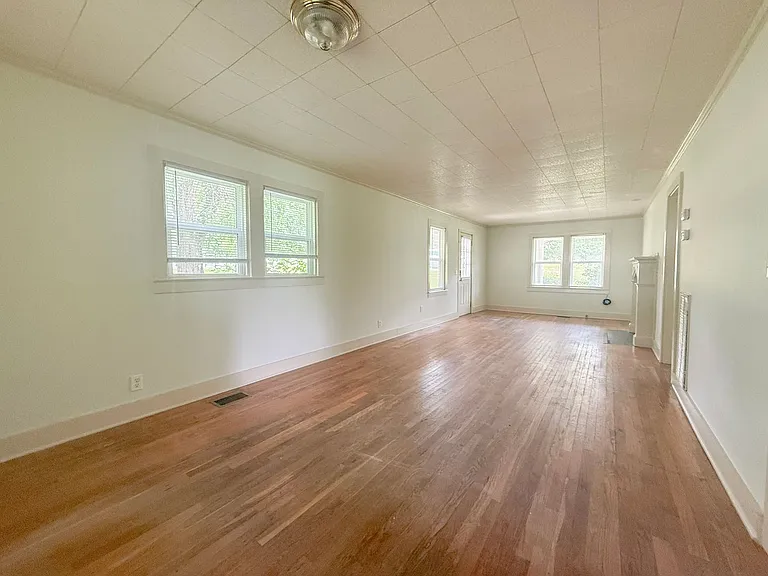 435 Lusk Ave — Photo 6