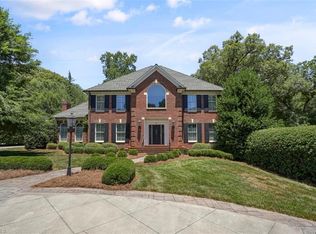 2515 Country Club Rd, Winston Salem, NC 27104