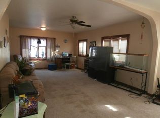 1075 Arizona Ave SW, Huron, SD 57350