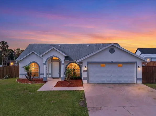 38912 Carr Dr, Zephyrhills, FL 33540