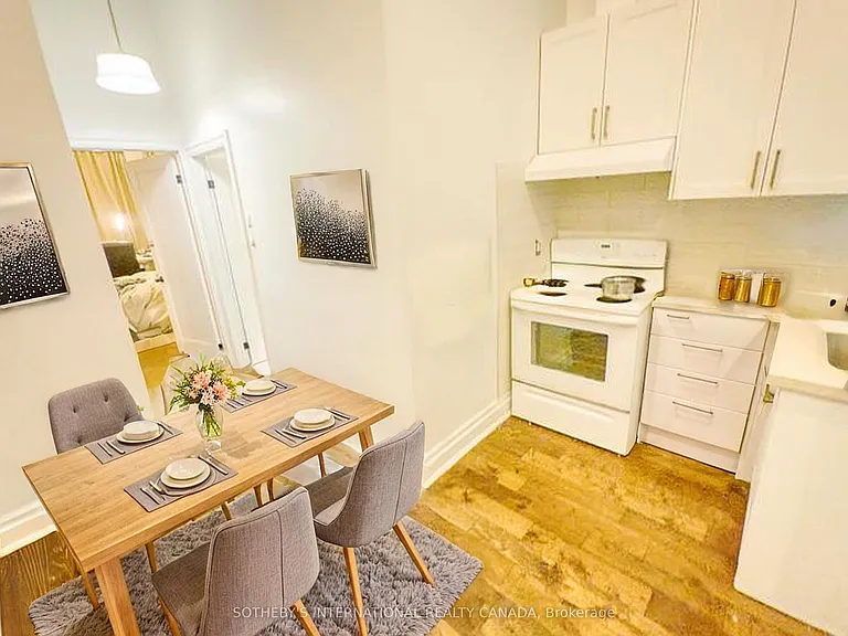 227 Beverley St #1 — Photo 7