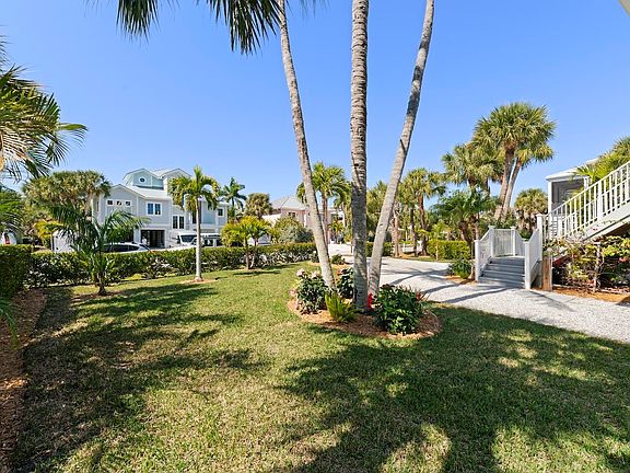 4th image of 1360 Jamaica Dr