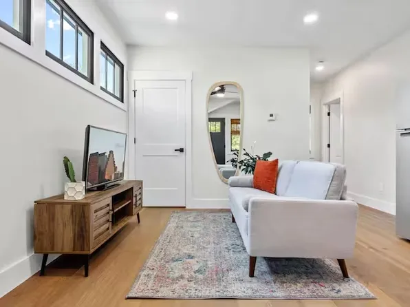 (undisclosed Address), Conyers, GA 30012