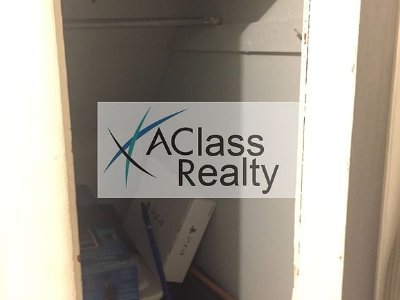 2nd image of 3058 Steinway St APT 2R