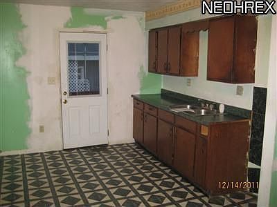 5th image of 5081 Jane Ave