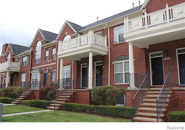 1st image of 1418 Ashford Ct #1