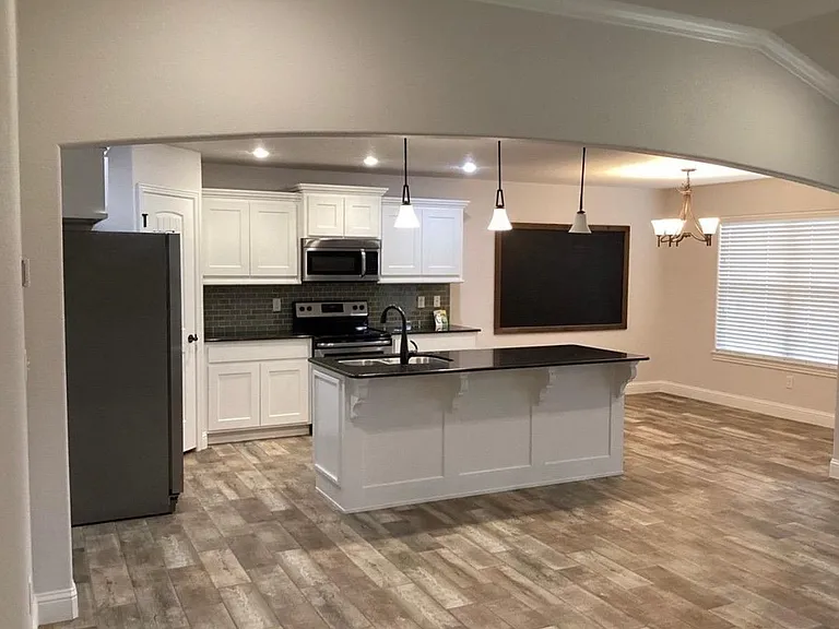 1150 Coventry Ln — Photo 18