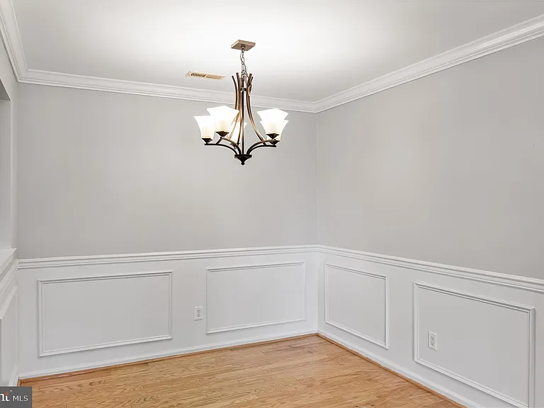 419 Atlanta Ct — Photo 14