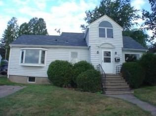 811 E Skyline Pkwy, Duluth, MN 55805