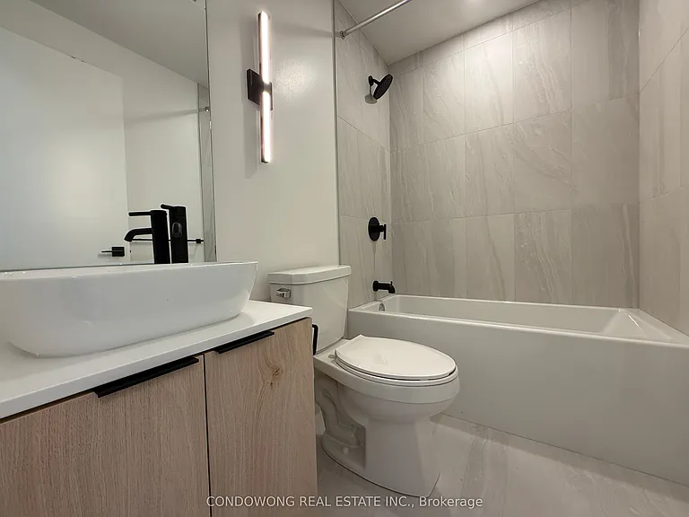 1185 Dupont St #513 — Photo 11