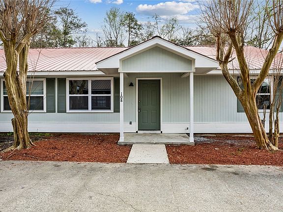 2nd image of 108 Clarks Bluff Rd