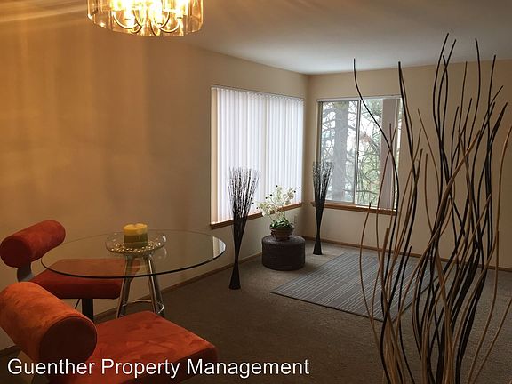 4th image of 112 W Cliff Dr APT 301