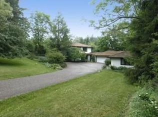 33475 Pinetree Rd, Pepper Pike, OH 44124