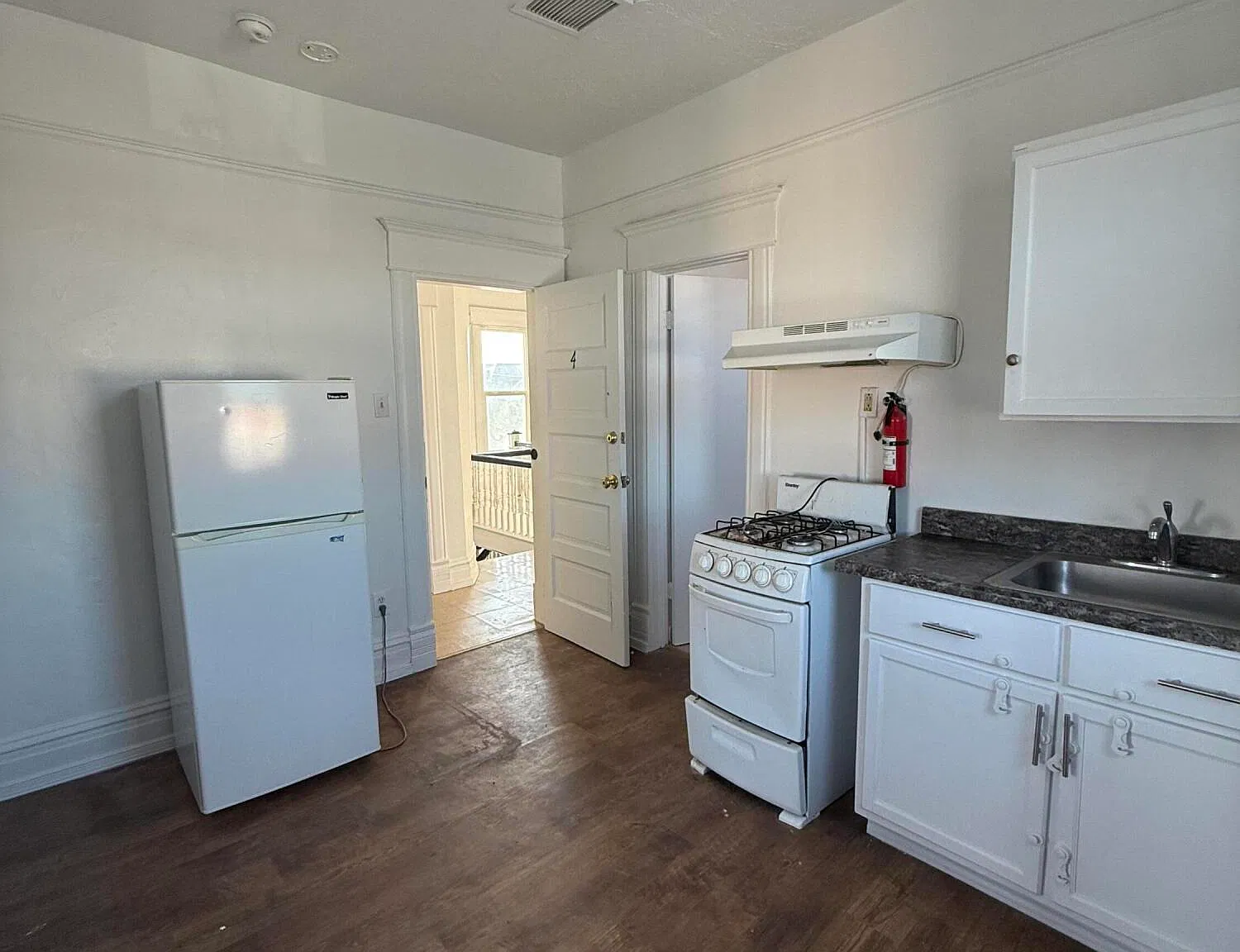 1 bed, 1.0 bath, 237 sqft, $675 — Photo 2