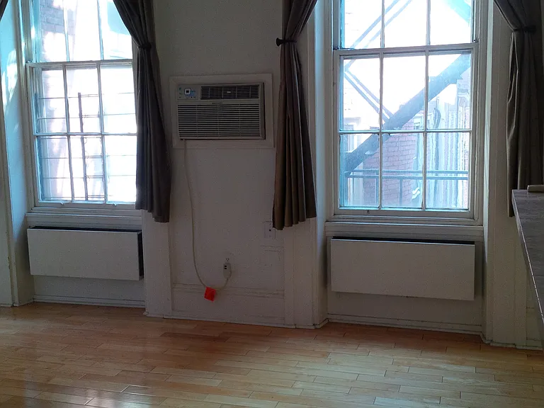 1814 Spruce St #2M — Photo 5
