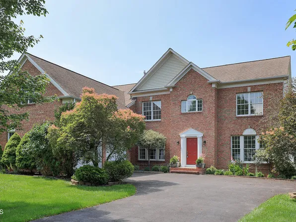 18 Sage Street, Holmdel, NJ 07733