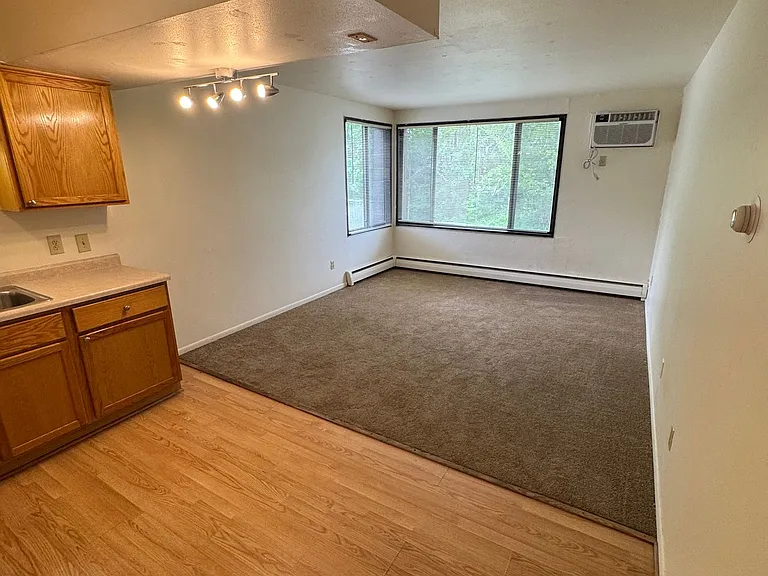 970 Union St — Photo 11