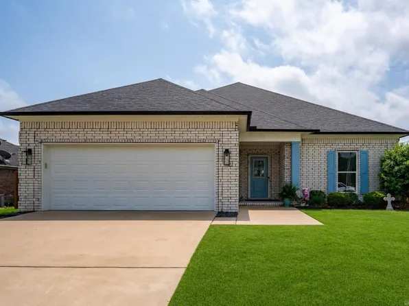 4 Clover Ridge Dr, Vilonia, AR 72173