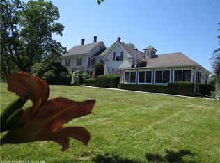 8 Water St, Searsport, ME 04974