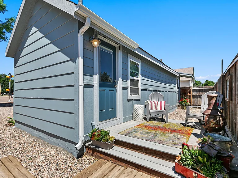 4008 Main St #B — Photo 1