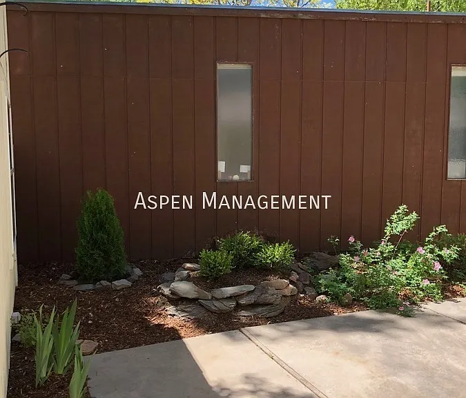 6913 Totara Pl — Photo 5