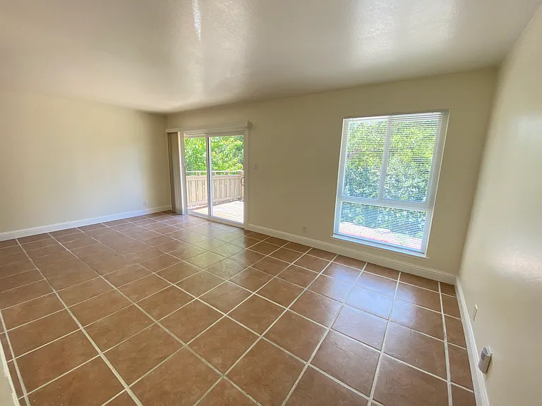 408 La Gonda Way — Photo 10