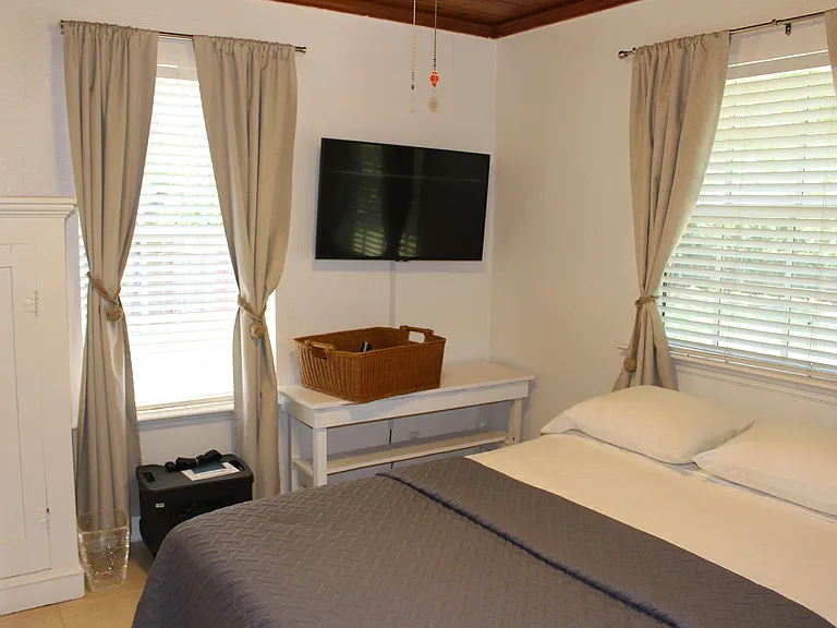 225 Gulfstream Blvd — Photo 9