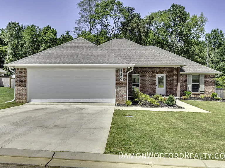 538 Patrick Farms Dr — Photo 2