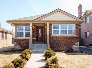 8047 N Wisner St, Niles, IL 60714
