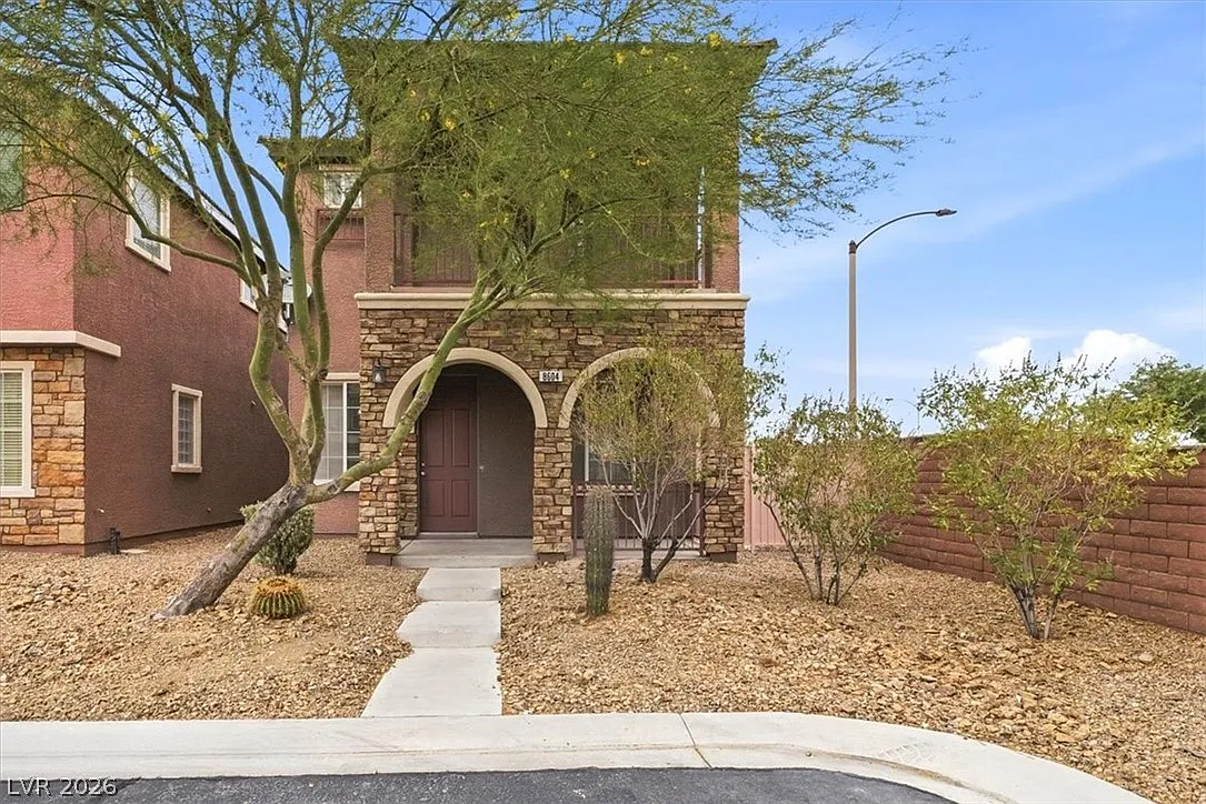 3 bed, 2.5 bath, 1596 sqft, $2,175 — Photo 1