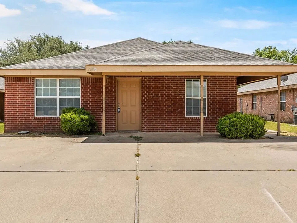 217 E Craven Ave