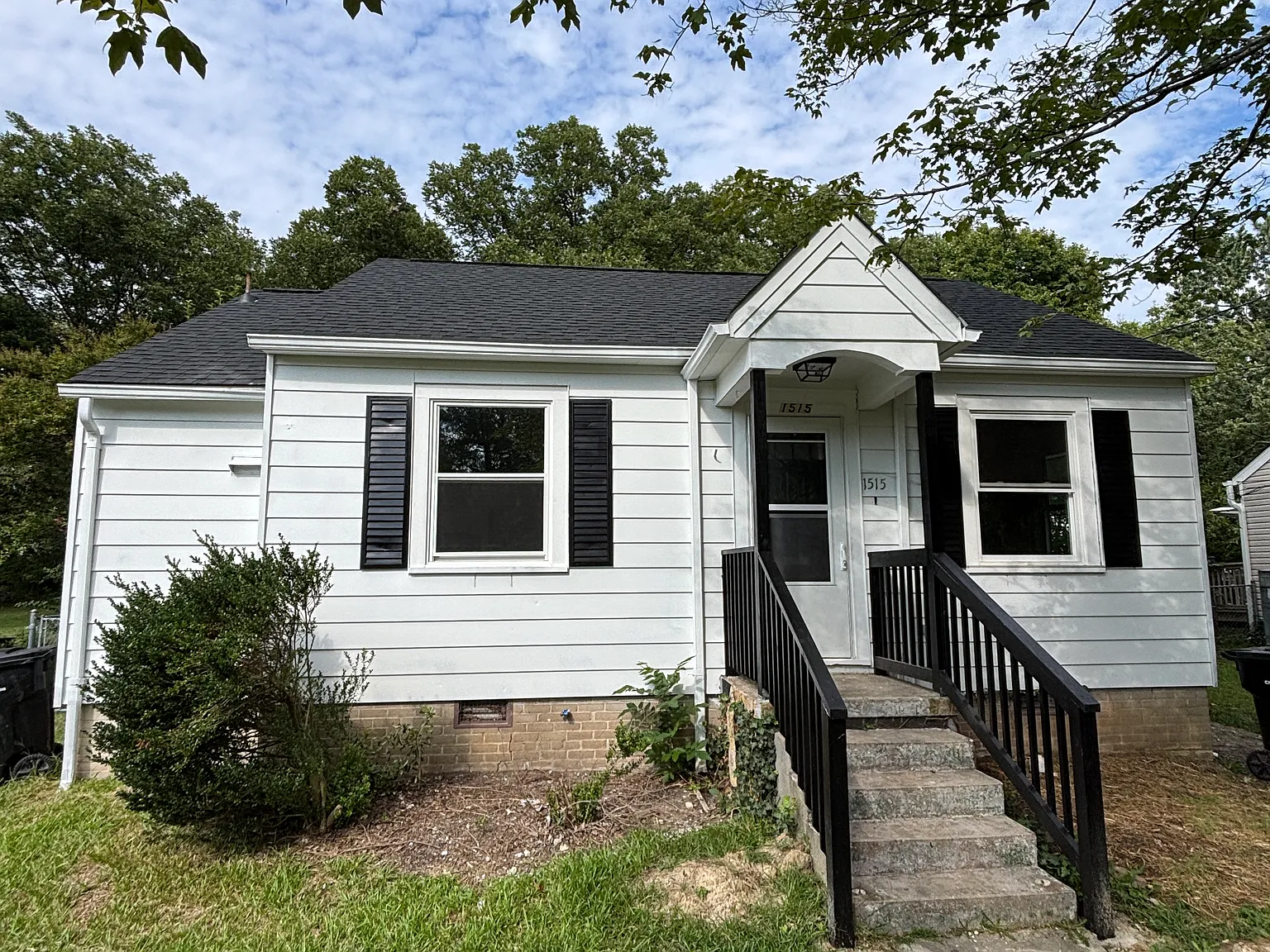 2 bed, 746 sqft, $1,325 — Photo 1