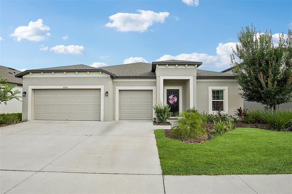 c*y様 house on the hill parent s/s Tee (g 9526 Bayside Ct, Spring Hill, FL 34608 | Zillow