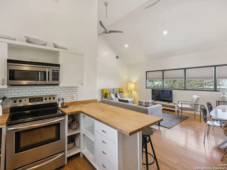 227 Claudia St #3 — Photo 16