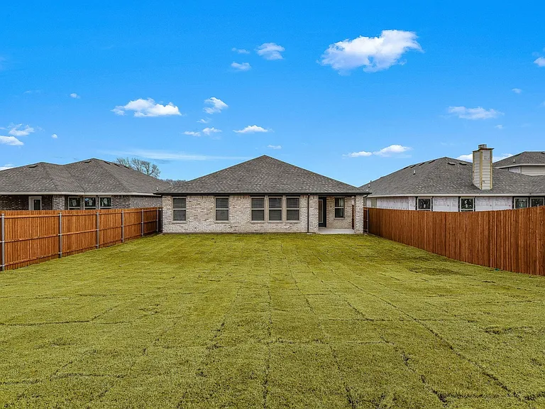 4317 Cordata Dr — Photo 5