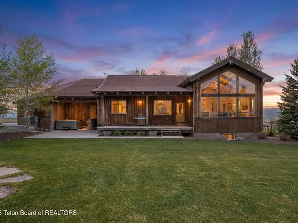 57 Rodeo Ln, Etna, WY 83118