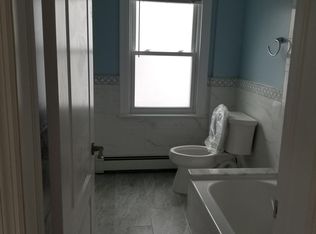 22405 93rd Rd, Queens Village, NY 11428