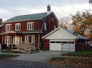 115 3rd St SW, New Philadelphia, OH 44663