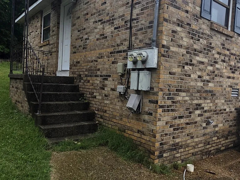 3312B Niagara Dr — Photo 2