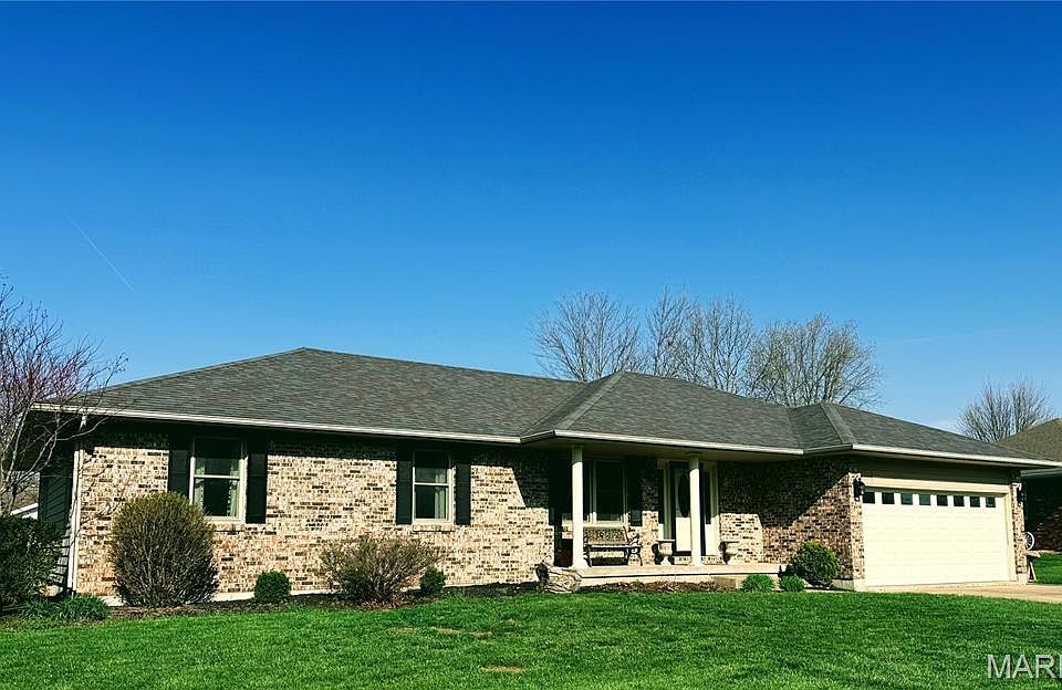 1st image of 2407 Oak Ln