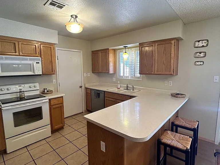 2783 W 29th Ln — Photo 11