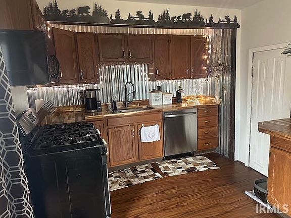 2nd image of 907 Garfield Ave