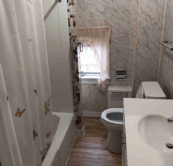 18 Spruce St — Photo 4