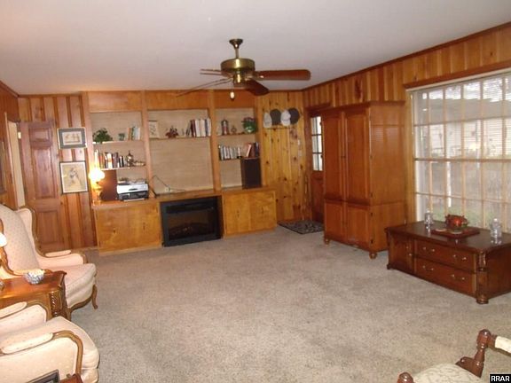 4th image of 1107 Russell St