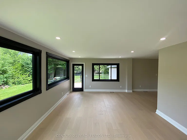 2 Walkers Ln — Photo 16