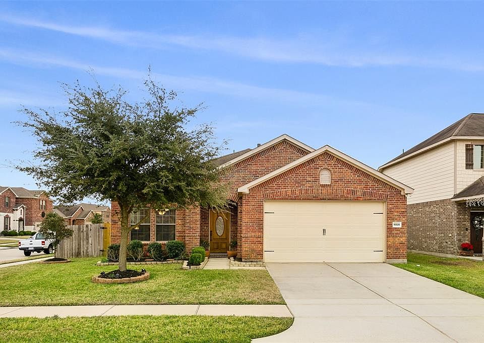 Awesome Centex one story home.