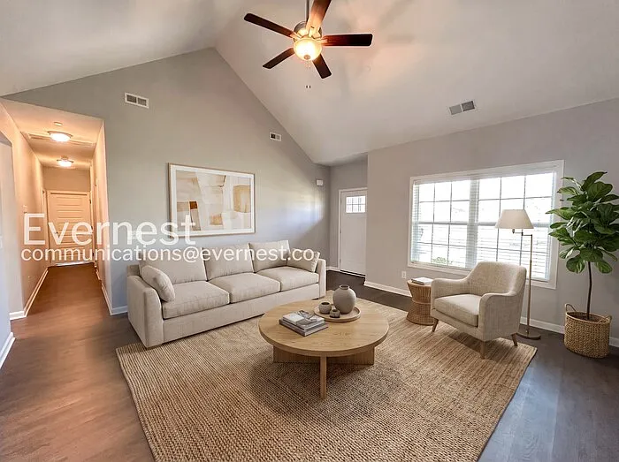 1402 Pipeline Ave — Photo 3