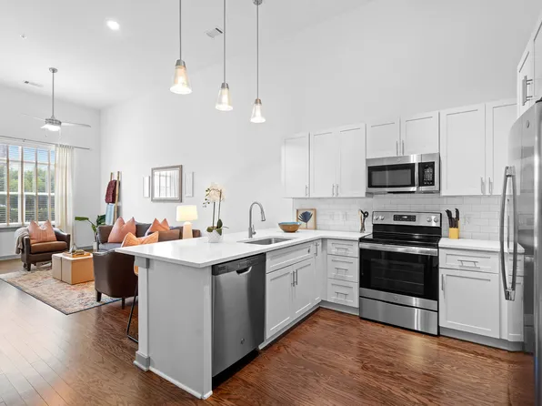 1638 54th Ave N #123, Nashville, TN 37209