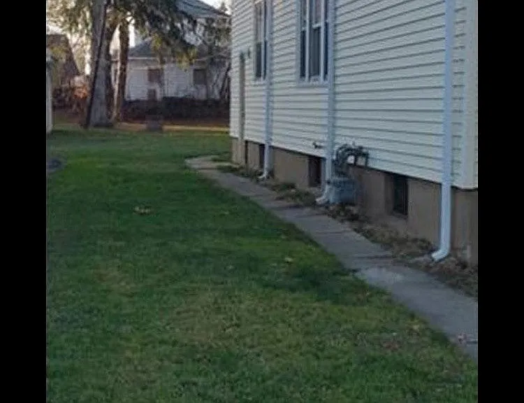 275 Whiting Ln — Photo 6